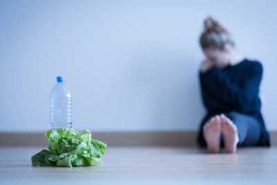 Deux raisons majeures rendant l'anorexie extrêmement difficile à traiter : découvrez les défis de cette maladie