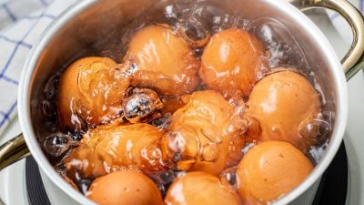 Œufs durs cuits à feu doux : savourez plus de goût et réduisez le gaspillage de gaz à zéro