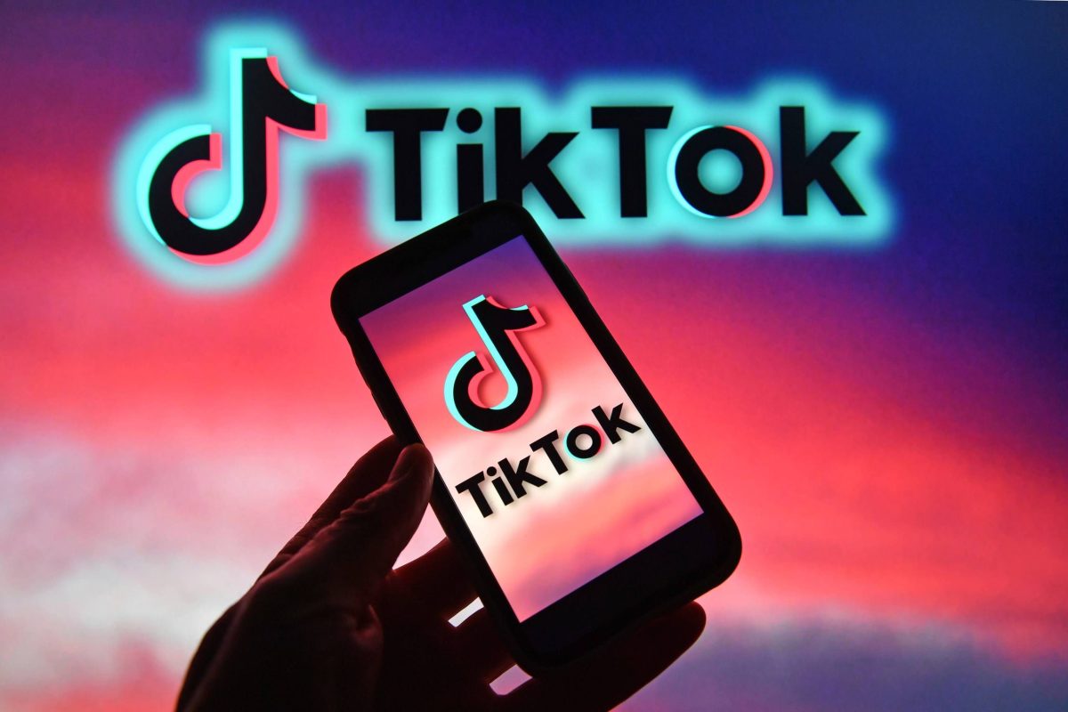 Pourquoi TikTok est devenu le rendez-vous des amateurs de philosophie : une révolution numérique à découvrir