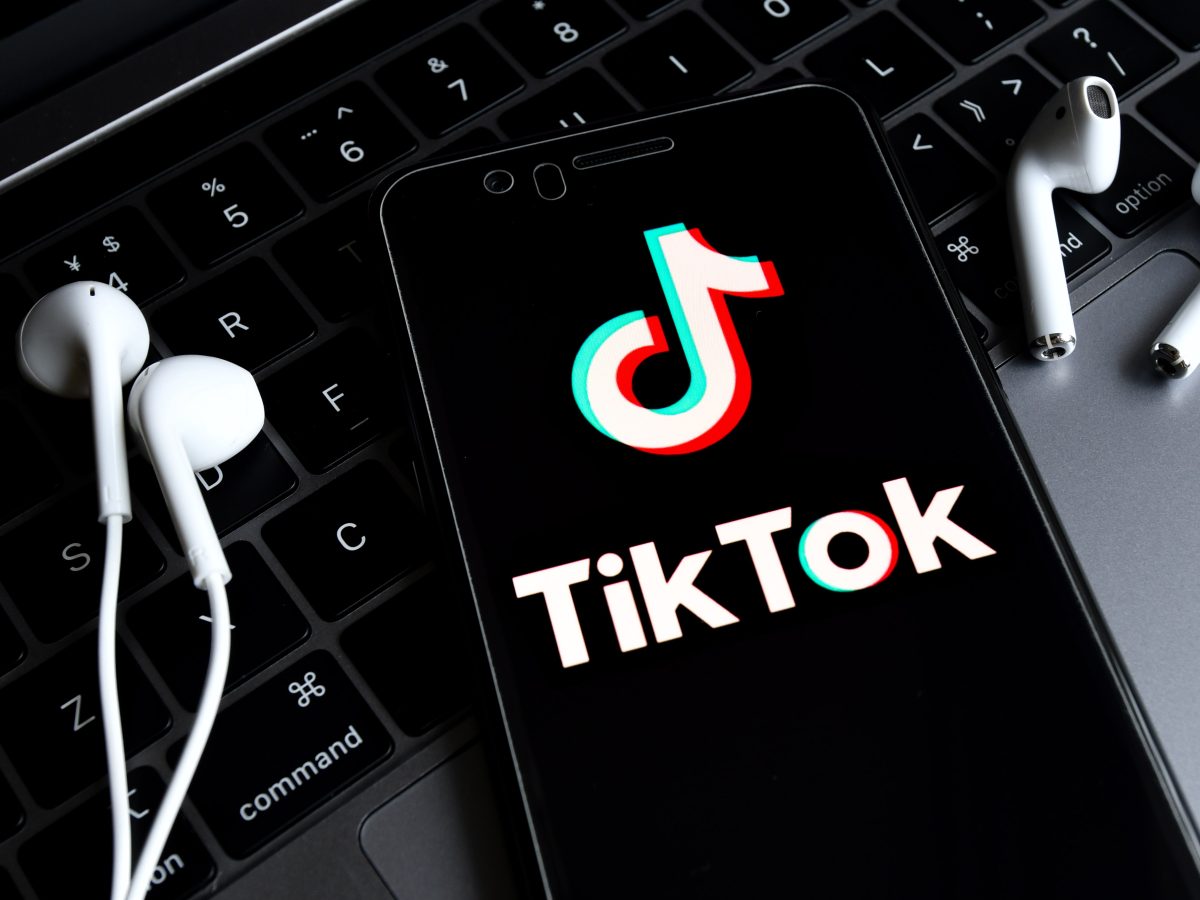 Révolutionnez vos vidéos : guide complet pour ajouter sous-titres et légendes avec la fonctionnalité 'Texte' de TikTok
